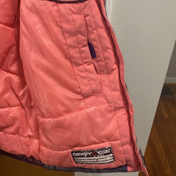 Gerry Snow Jacket - Picture 9 of 10